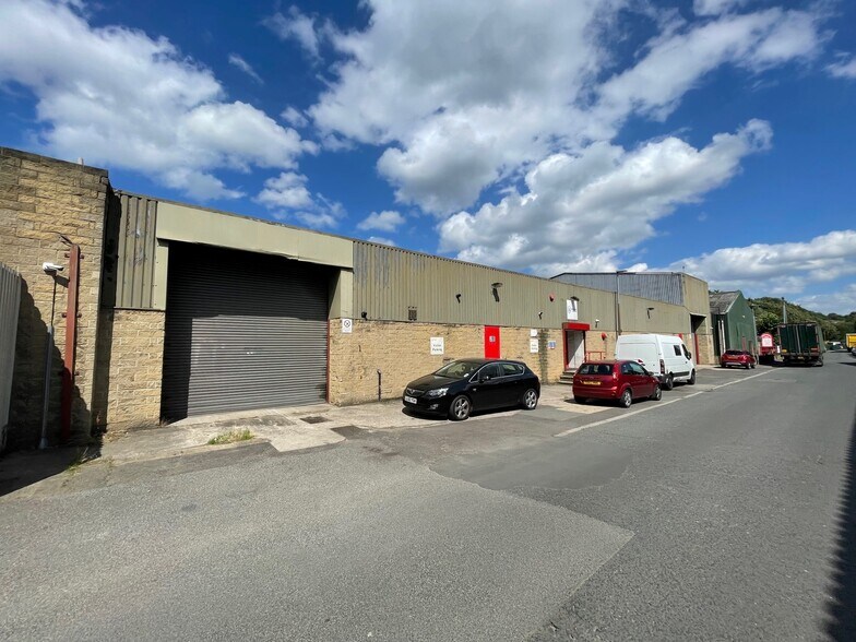 George St, Huddersfield for sale - Primary Photo - Image 1 of 1