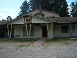 5131 W Houghton Lake Dr, Houghton Lake, MI for sale Primary Photo- Image 1 of 1