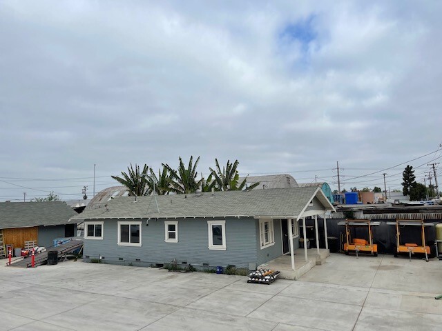 2626 S Orange Ave, Santa Ana, CA for sale - Building Photo - Image 3 of 13