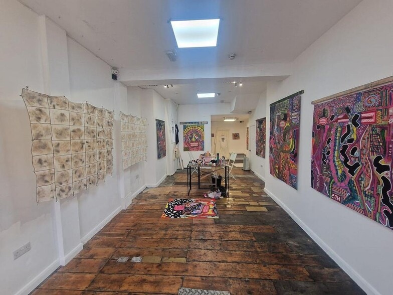 11 Morning Ln, London to rent - Interior Photo - Image 1 of 9