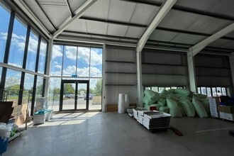 Park Ln, Corsham to rent Interior Photo- Image 1 of 2