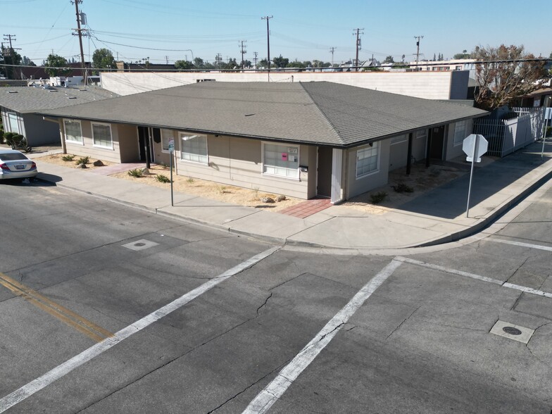 2731 H St, Bakersfield, CA for sale - Building Photo - Image 1 of 13