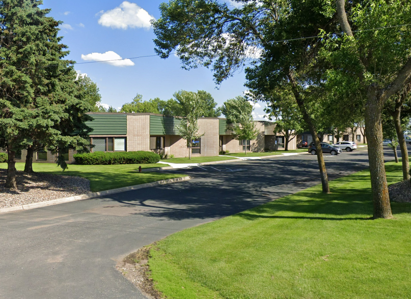 12903-12905 Pioneer Trl, Eden Prairie, MN for sale - Primary Photo - Image 1 of 14