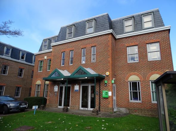 96-110 Luton Rd, Harpenden to rent - Building Photo - Image 2 of 4