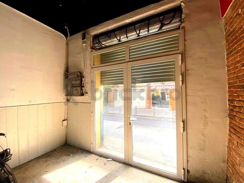 Retail in Barcelona, Barcelona to rent - Interior Photo - Image 3 of 7