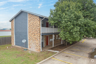 2525 NW 38th St, Lawton, OK for sale Primary Photo- Image 1 of 25