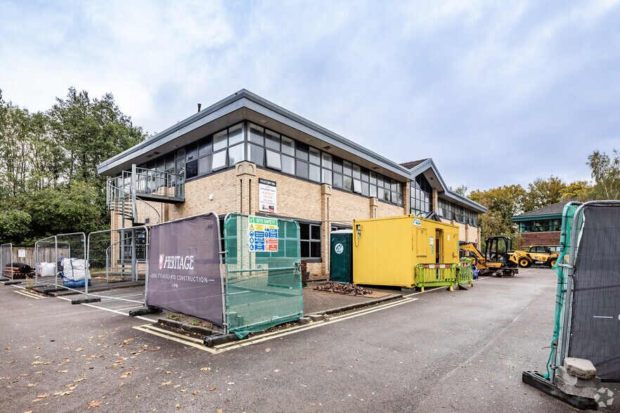 330 Firecrest Ct, Warrington for sale - Primary Photo - Image 1 of 1