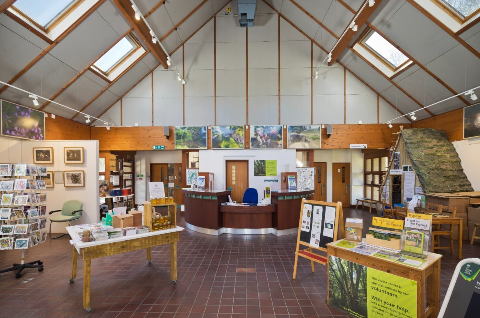 Nursery Rd, Loughton to rent Interior Photo- Image 1 of 2