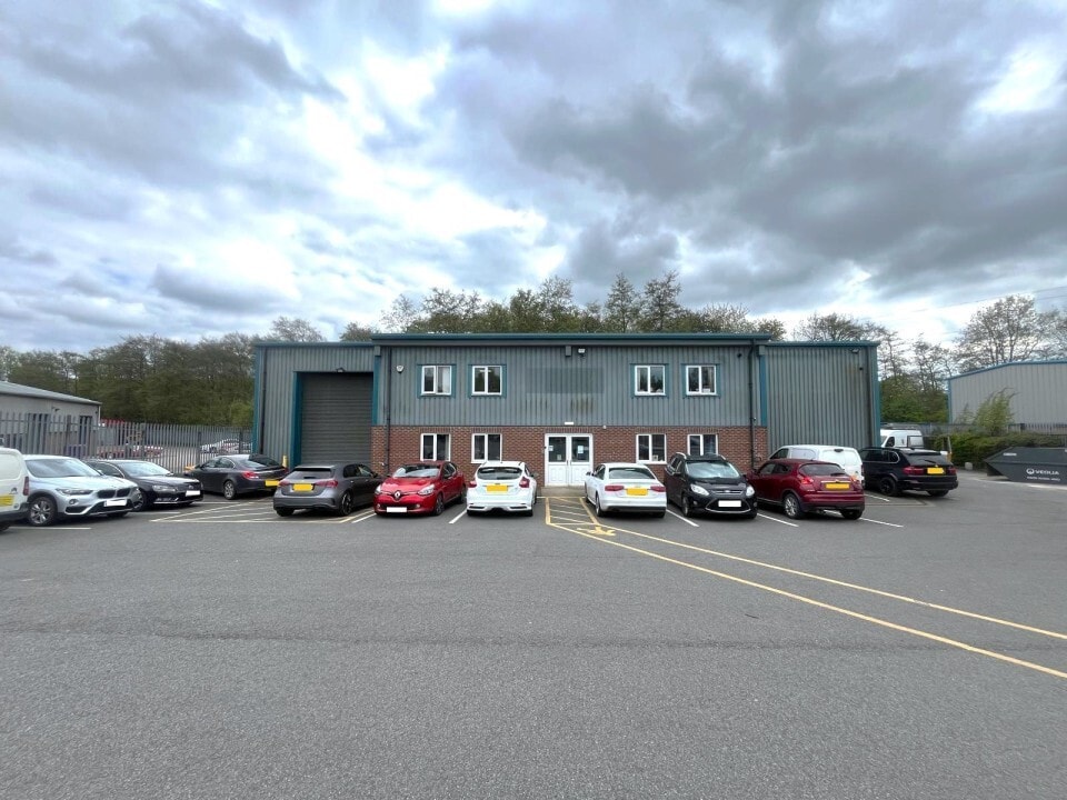 Turnpike Clos, Grantham to rent Primary Photo- Image 1 of 2