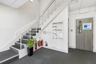 49-51 Dean St, Marlow to rent Interior Photo- Image 1 of 6