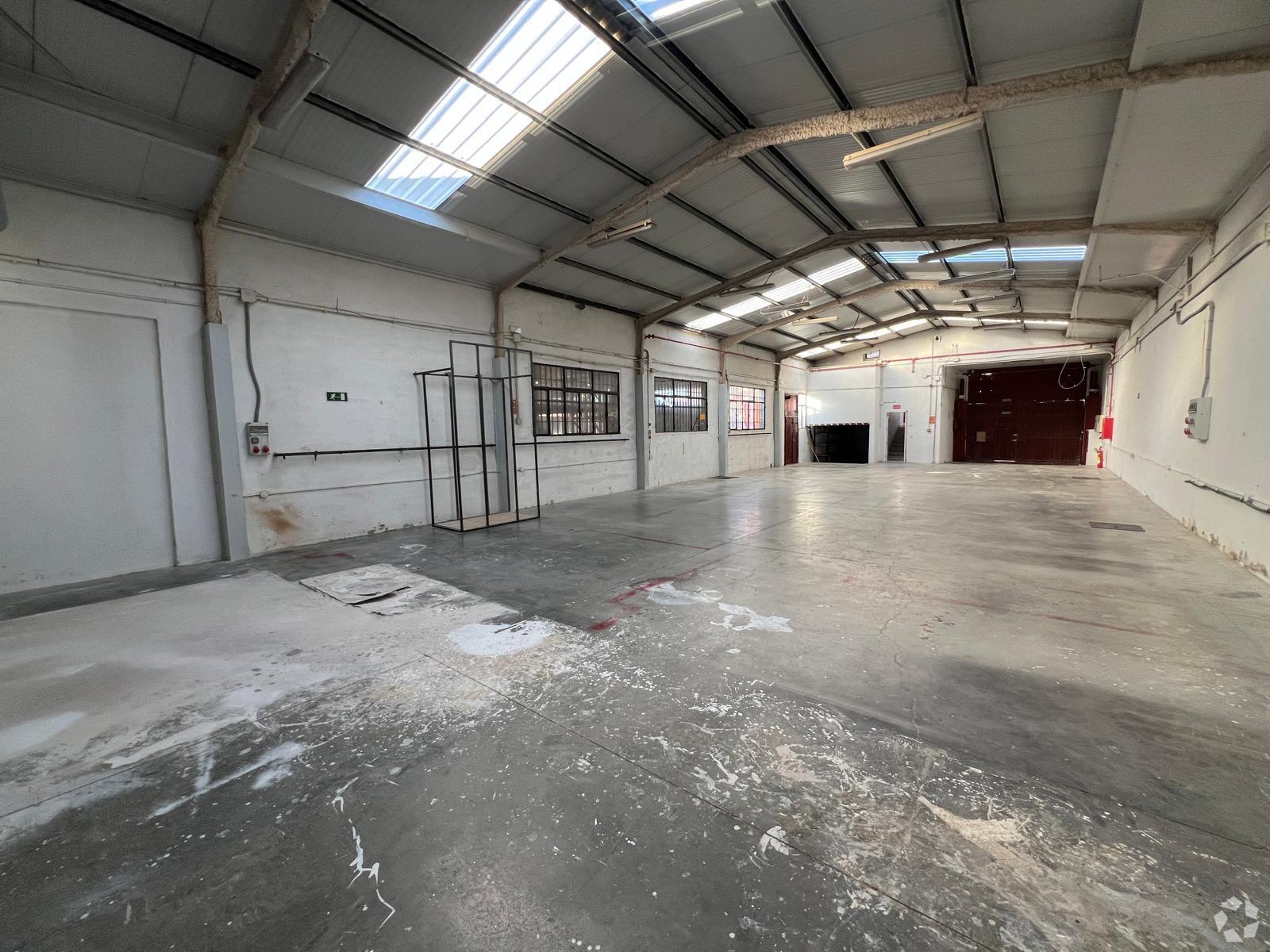 Industrial in Arganda del Rey, Madrid to rent Primary Photo- Image 1 of 15