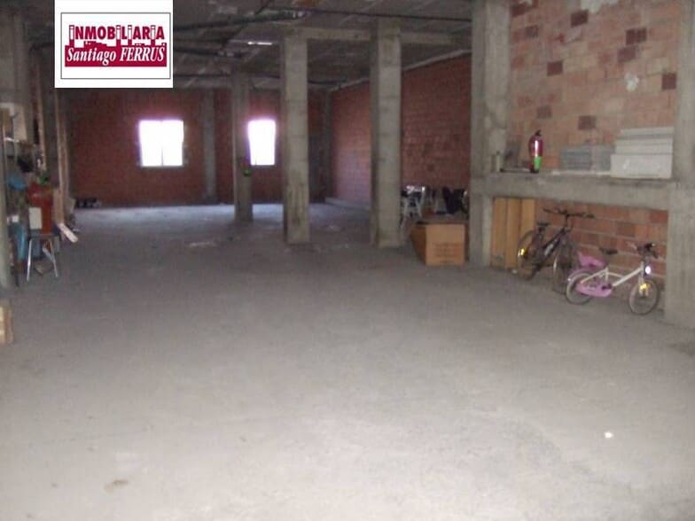 Retail in Almussafes, Valencia to rent - Building Photo - Image 2 of 2