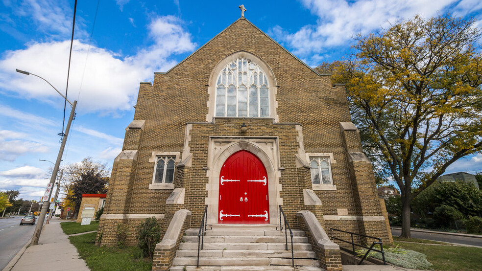 1401 King St E, Hamilton, ON for sale - Primary Photo - Image 1 of 1