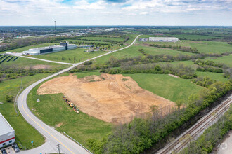 975 Rolling Hills Ln, Winchester, KY for rent Building Photo- Image 1 of 5