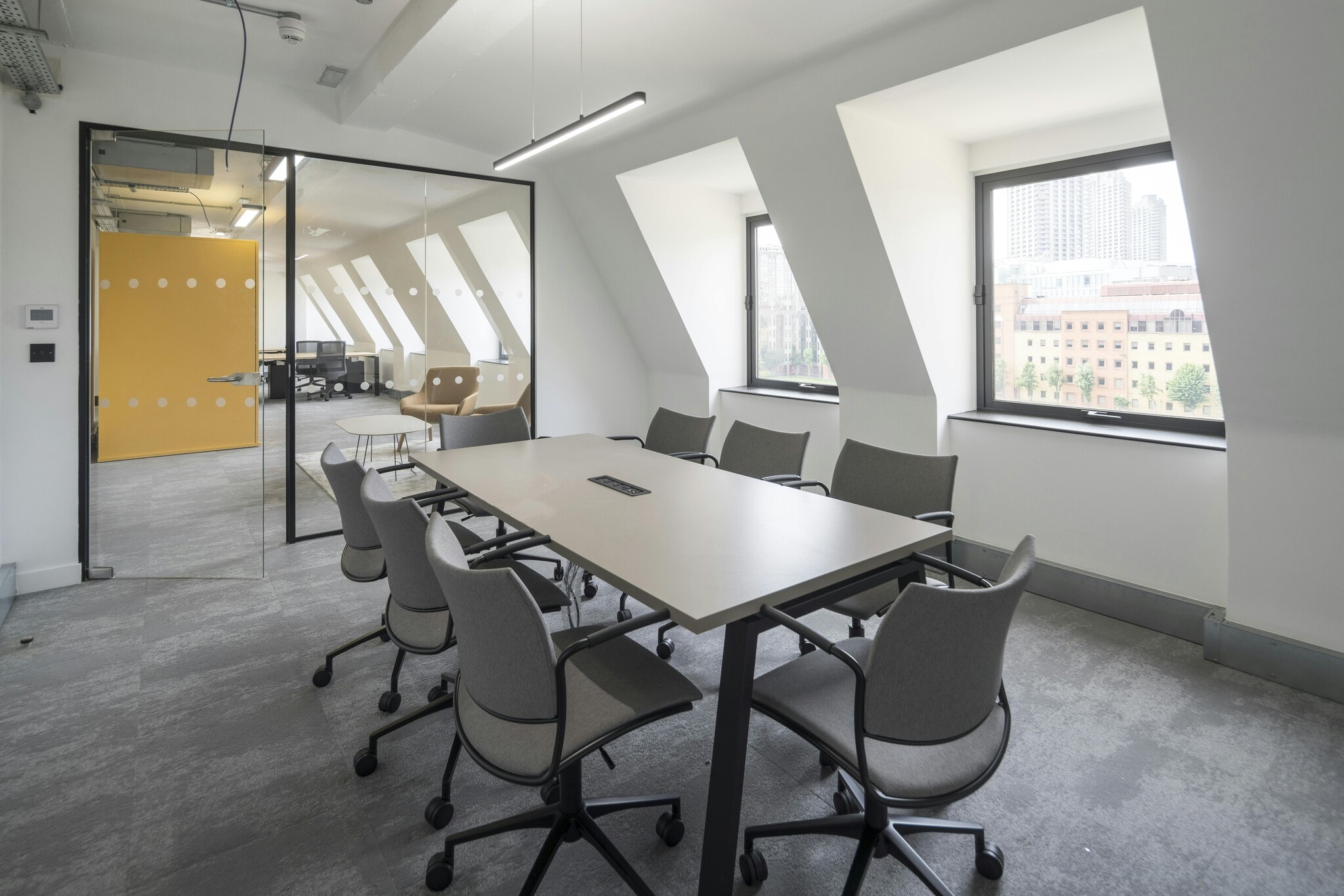 30 City Rd, London to rent Interior Photo- Image 1 of 18