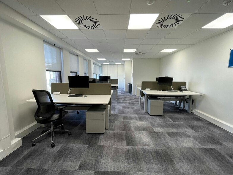 Millmead, Guildford to rent - Building Photo - Image 2 of 13