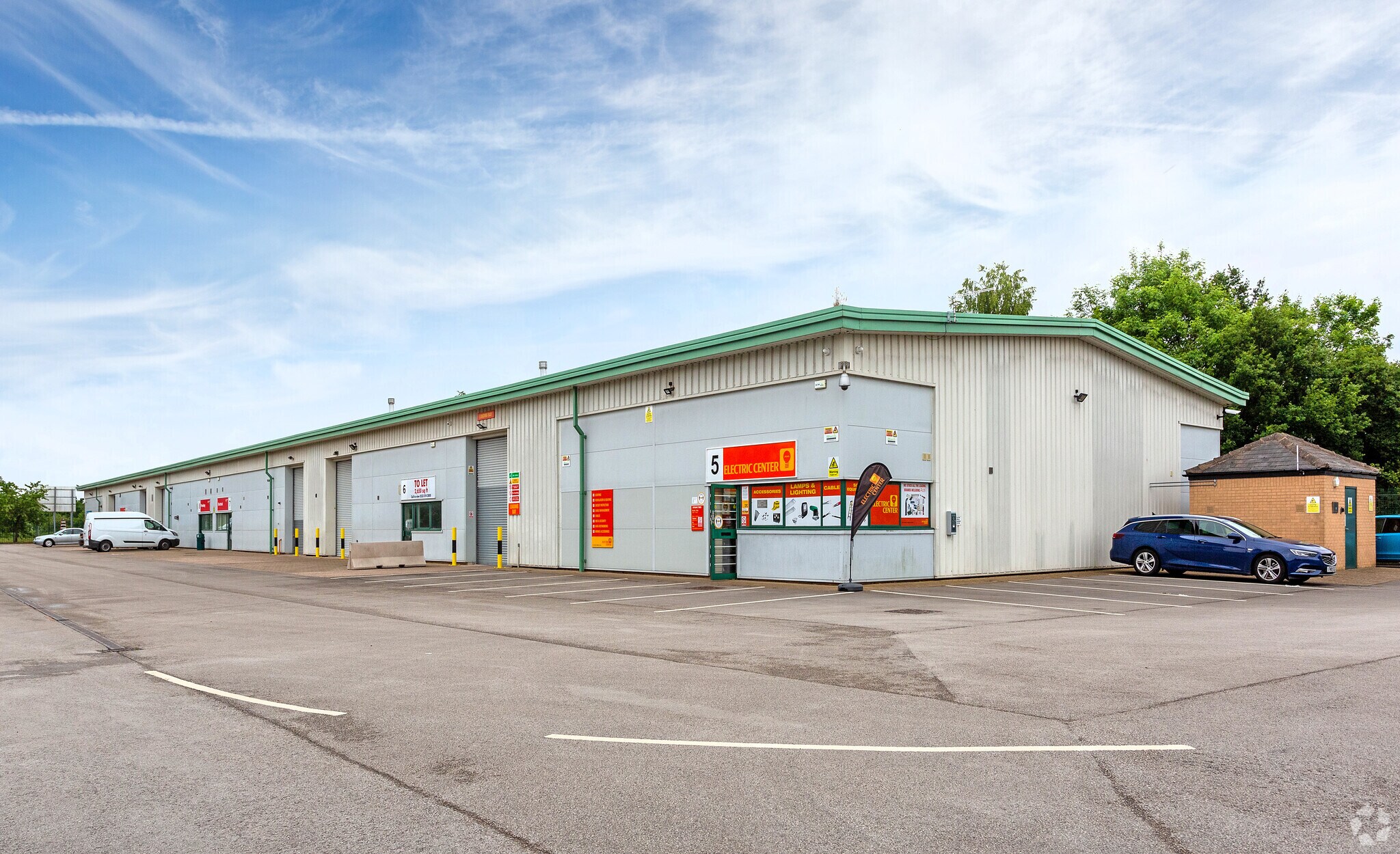 Coach Cres, Shireoaks for sale Primary Photo- Image 1 of 1