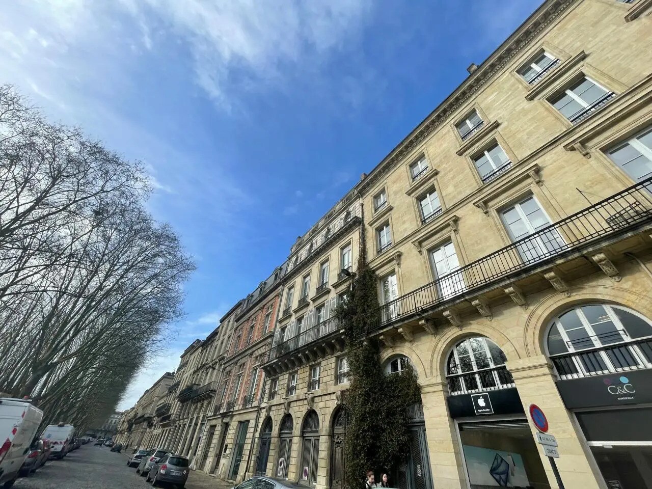 Office in Bordeaux to rent Building Photo- Image 1 of 22
