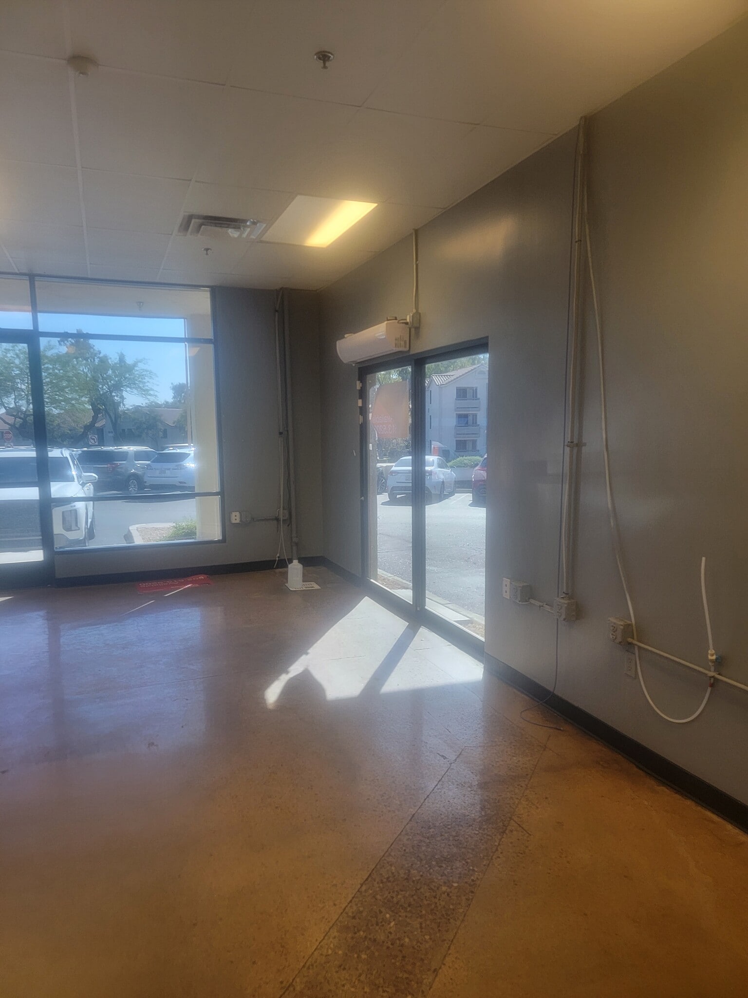 10953 N Frank Lloyd Wright Blvd, Scottsdale, AZ to rent Building Photo- Image 1 of 15