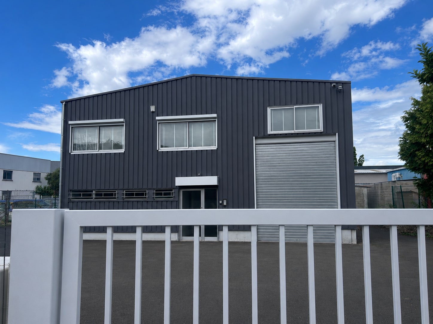 Light Industrial in Champigny-sur-Marne to rent Building Photo- Image 1 of 9