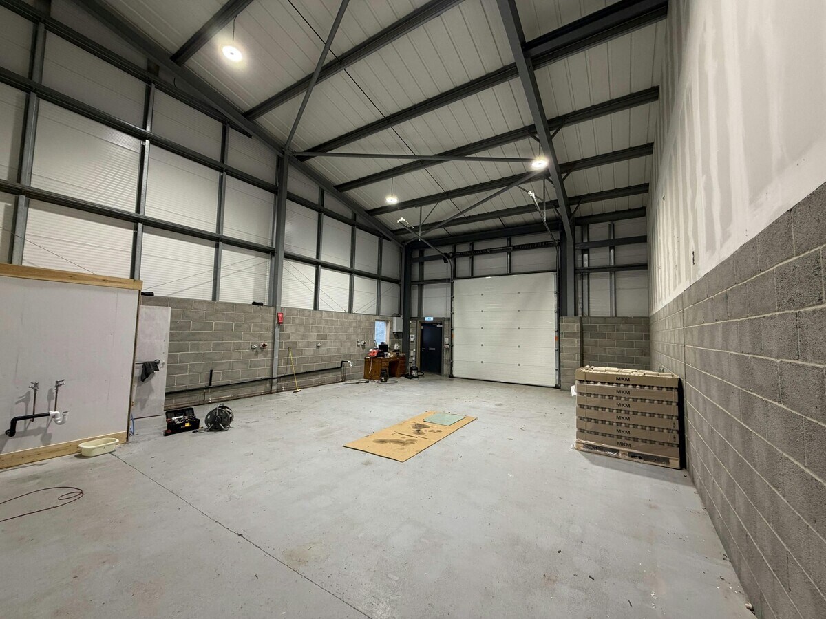 Sadler Rd, Lincoln, LIN LN6 3RS - Unit Unit 8 - - Interior Photo - Image 1 of 3