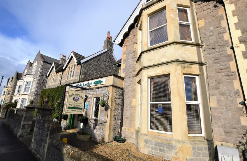 7 Clevedon Rd, Weston Super Mare for sale Primary Photo- Image 1 of 1