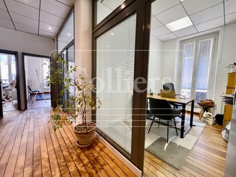 Office in Marseille for sale - Interior Photo - Image 1 of 13
