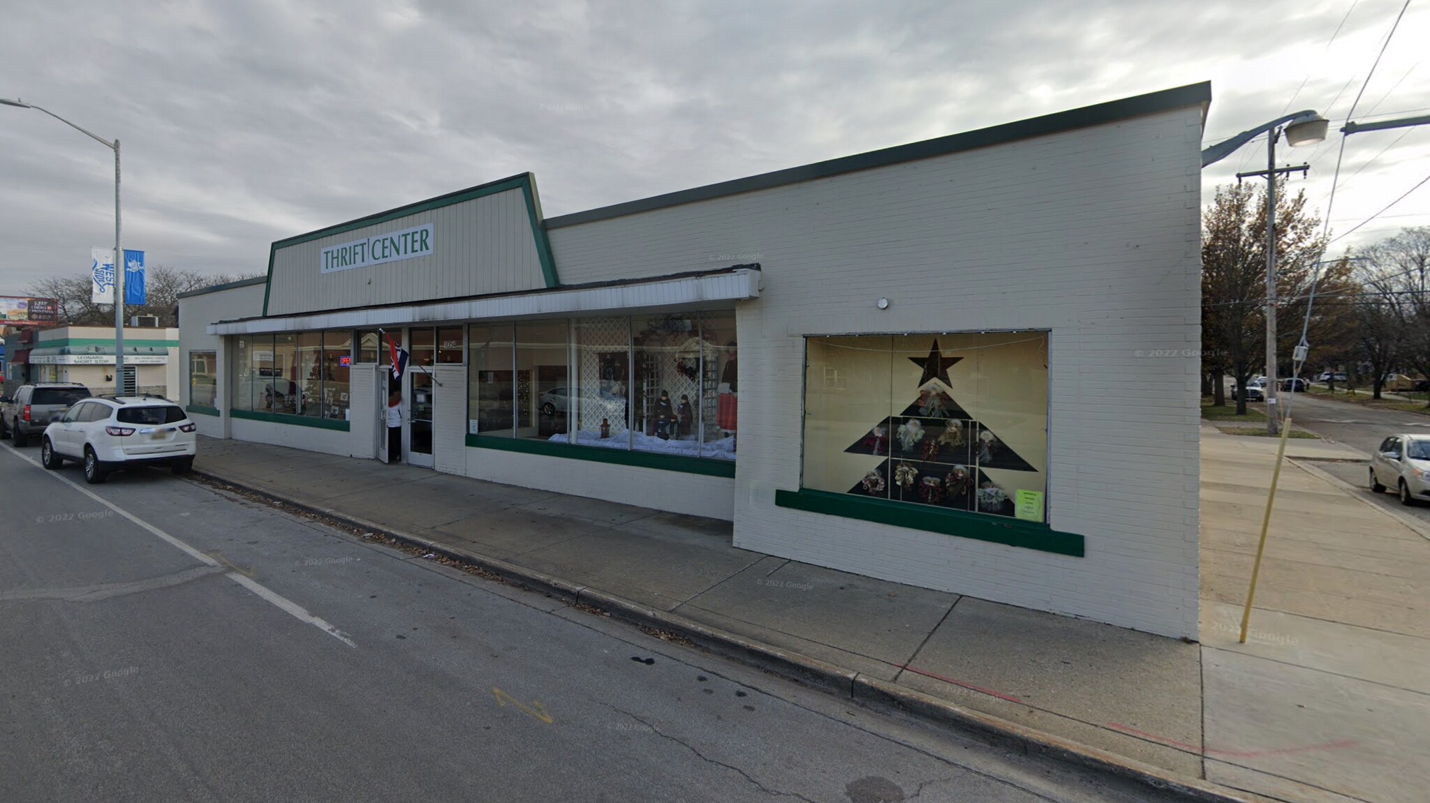 1050 Leonard St Ne, Grand Rapids, MI for sale Primary Photo- Image 1 of 1