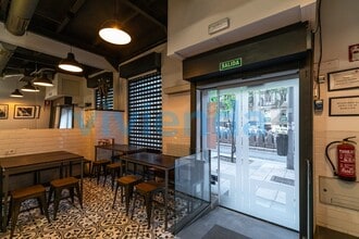 Retail in Madrid, Madrid to rent Interior Photo- Image 2 of 17