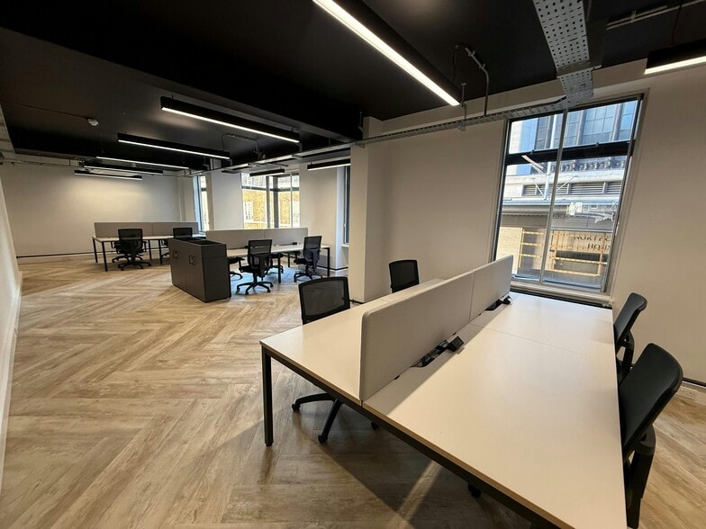 15-17 Young St, London to rent - Building Photo - Image 2 of 17