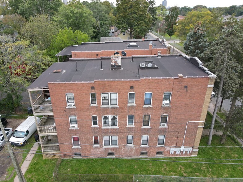 92 Clark St, Hartford, CT for sale - Building Photo - Image 1 of 1