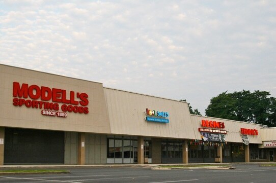 180 Boston Ave, Bridgeport, CT for sale - Building Photo - Image 1 of 1