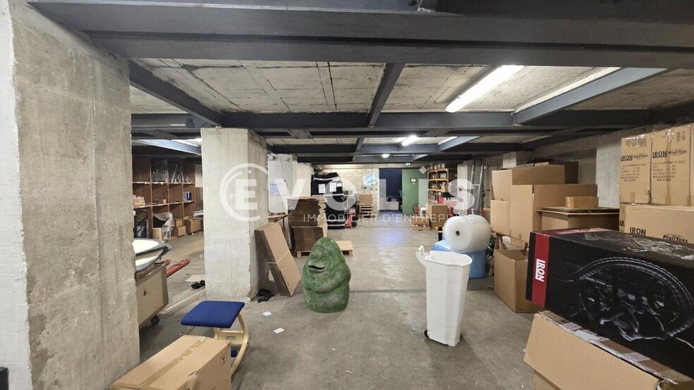Light Industrial in Ivry-sur-Seine for sale - Interior Photo - Image 3 of 5