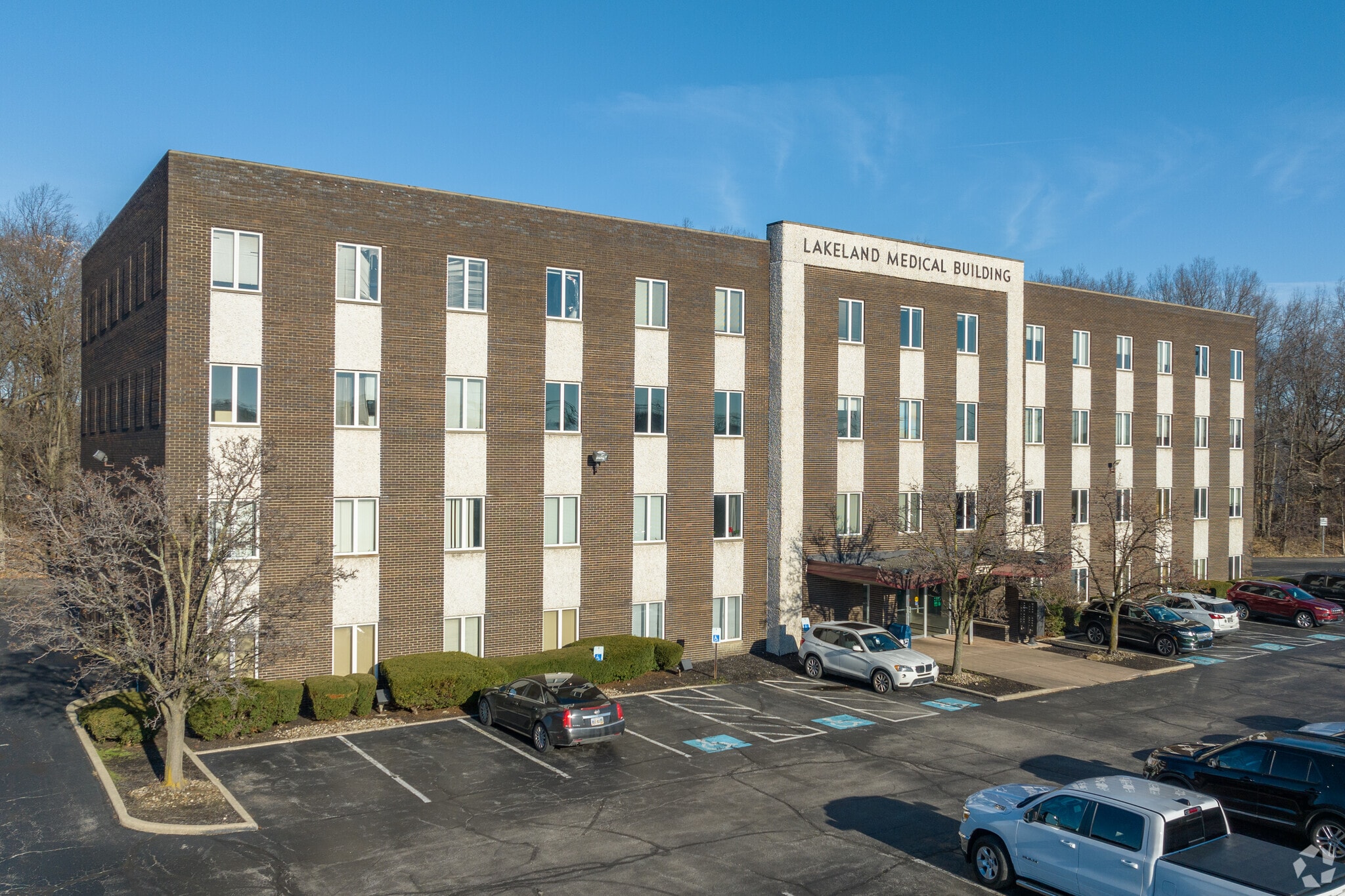 25701 N Lakeland Blvd, Cleveland, OH to rent Building Photo- Image 1 of 30