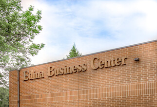 5500 Lincoln Dr, Edina, MN for rent Building Photo- Image 1 of 21