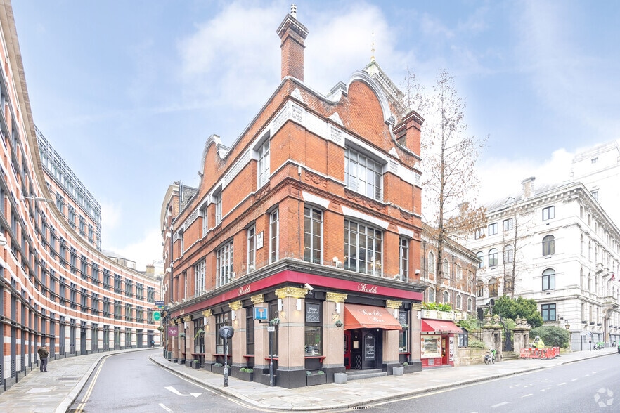 148 Queen Victoria St, London to rent - Primary Photo - Image 1 of 3