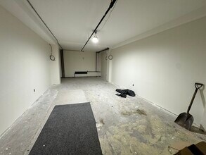 160 Broadway, New York, NY to rent Building Photo- Image 2 of 2