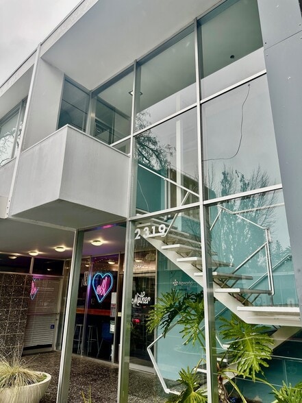 2319 K St, Sacramento, CA to rent - Building Photo - Image 2 of 4