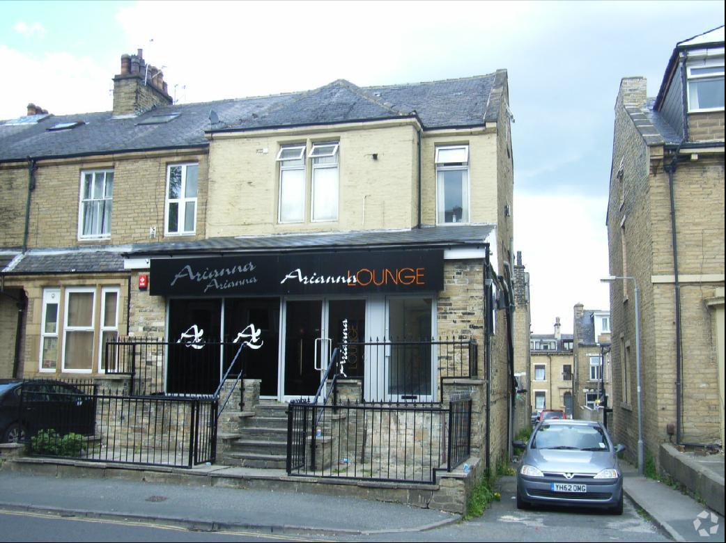 7 Mannville Ter, Bradford for sale Primary Photo- Image 1 of 1