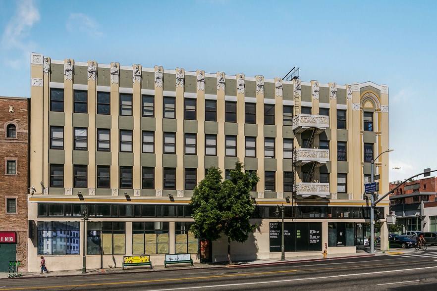 5500 Hollywood Blvd, Los Angeles, CA for rent - Building Photo - Image 2 of 7