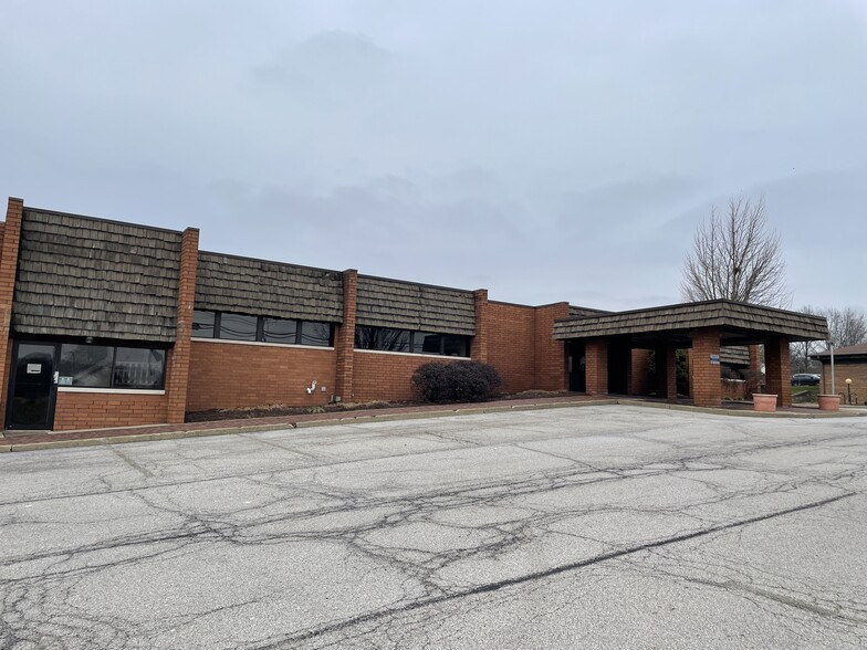 365 S Crown Hill Rd, Orrville, OH for rent - Building Photo - Image 3 of 5