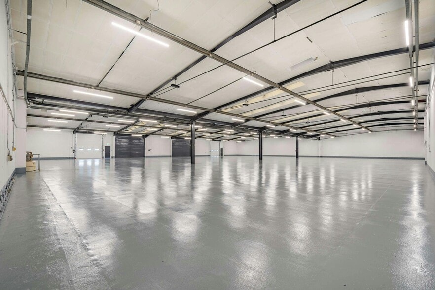 1-9 Napier Ct, Cumbernauld to rent - Building Photo - Image 3 of 18