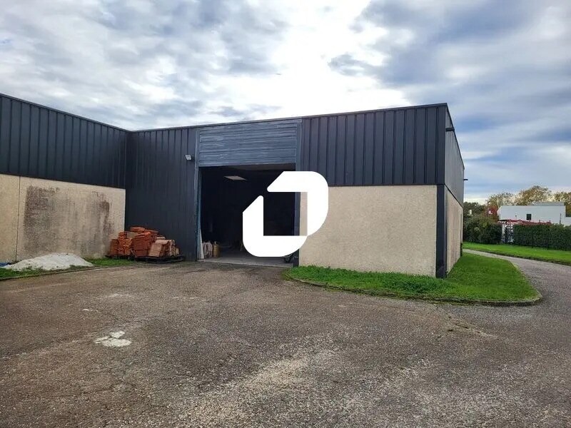 Light Industrial in Mérignac to rent Building Photo- Image 1 of 8
