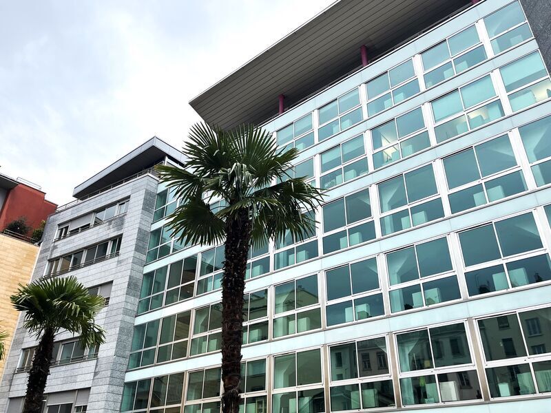 Office in Lyon for sale Building Photo- Image 1 of 6
