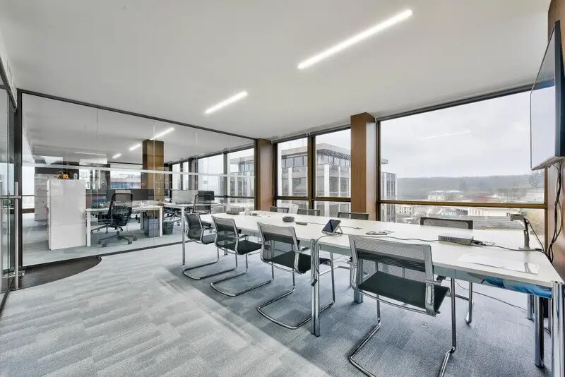 Office in Saint-Cloud to rent Interior Photo- Image 1 of 8
