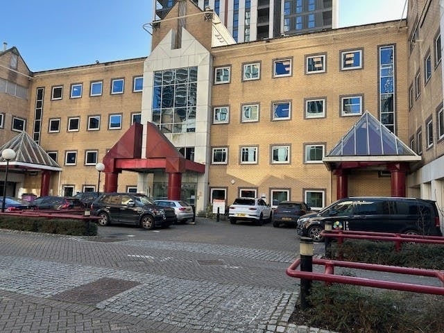 221 Marsh Wall, London to rent - Building Photo - Image 2 of 16