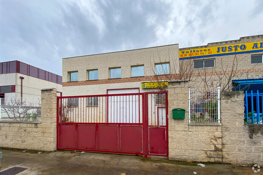 Industrial in Getafe, Madrid for rent - Primary Photo - Image 2 of 3