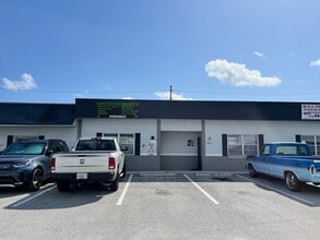 4861-4875 NE 12th Ave, Fort Lauderdale, FL to rent Building Photo- Image 1 of 2