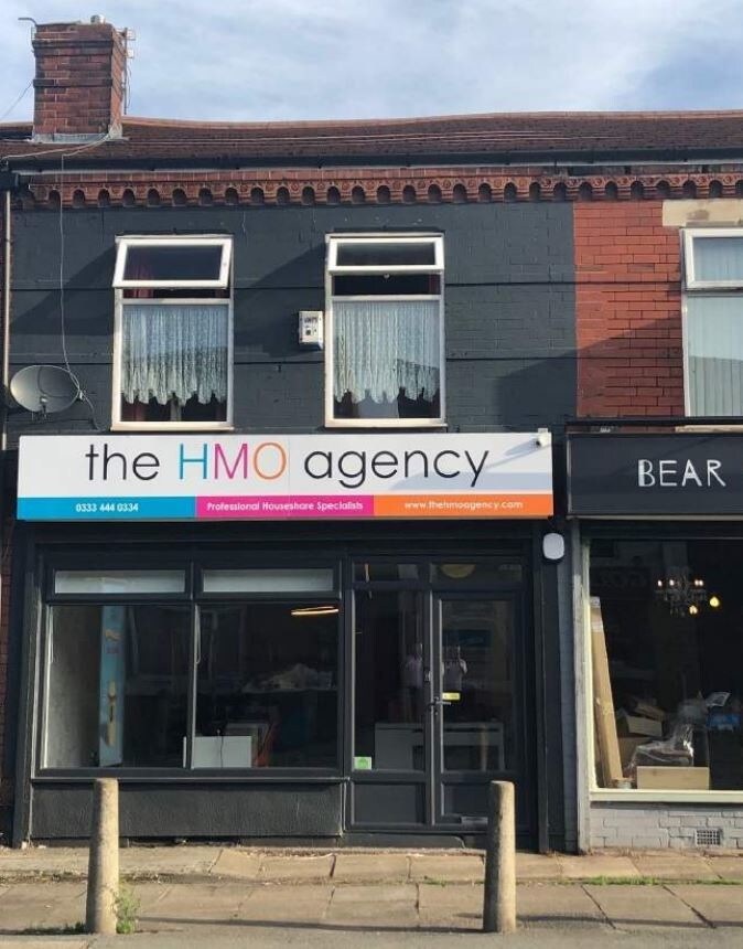 48 Parrin Ln, Manchester for sale Primary Photo- Image 1 of 1