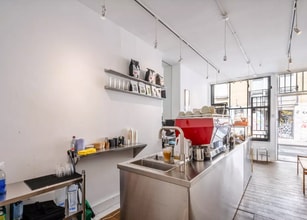 28 Cheshire St, London to rent Interior Photo- Image 1 of 7